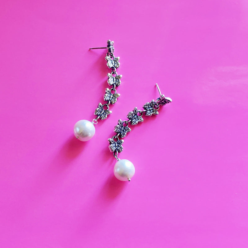 products/pearl_earrings_with_butterflies.jpg