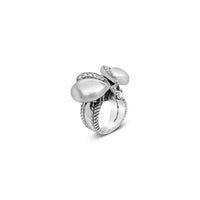 saint diamond bee ring
