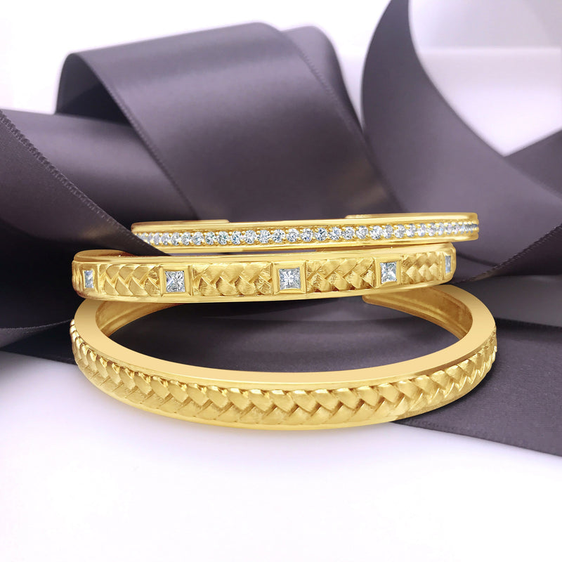 products/diamond-herringbone-open-back-cuff-bracelets-18k-yellow-gold-60103.18_3e9d596c-df72-464a-9fd9-4fd3015e6ca9.jpg