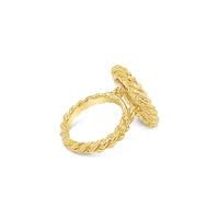gold signet ring