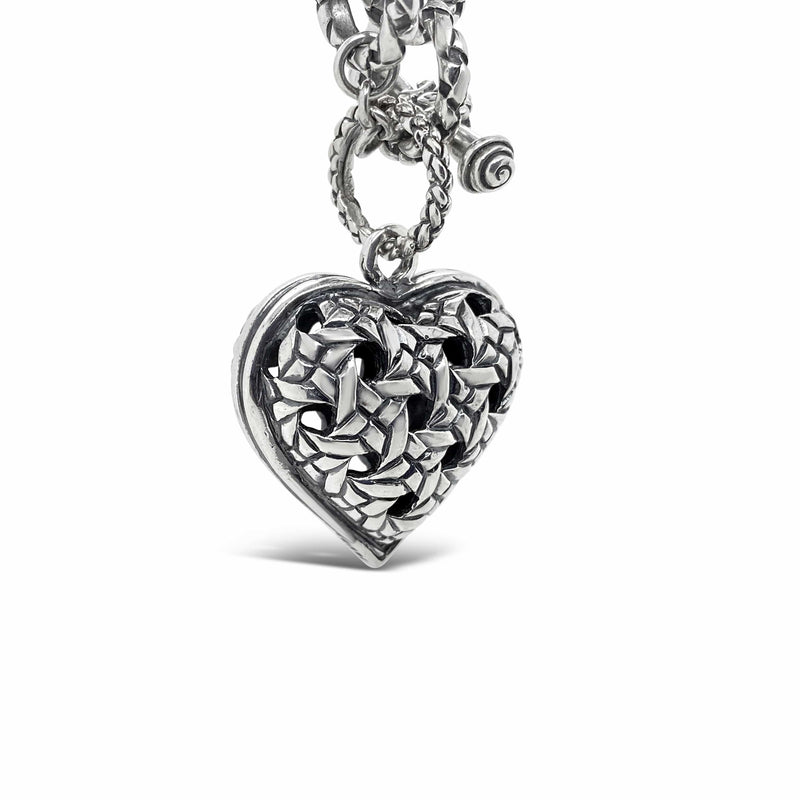 products/large_puffed_heart_pendant.jpg