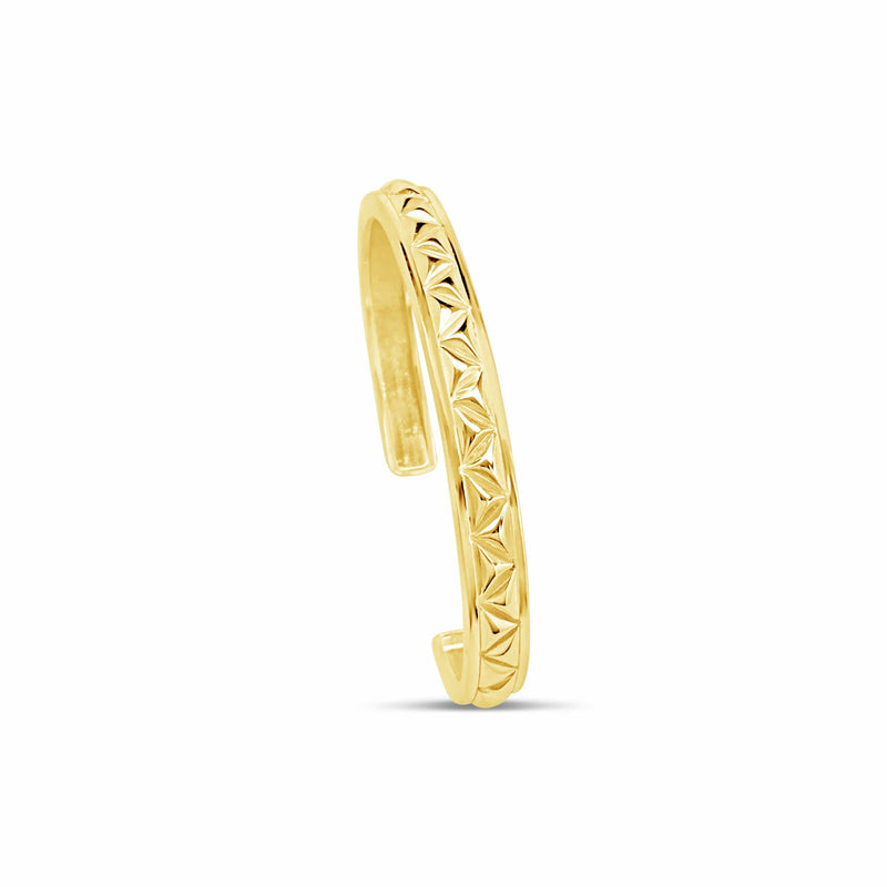products/pyramid-pattern-cuff-bracelet-18k-yellow-gold.jpg