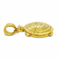 Grandé Sheldon Turtle Pendant In Gold With Diamonds