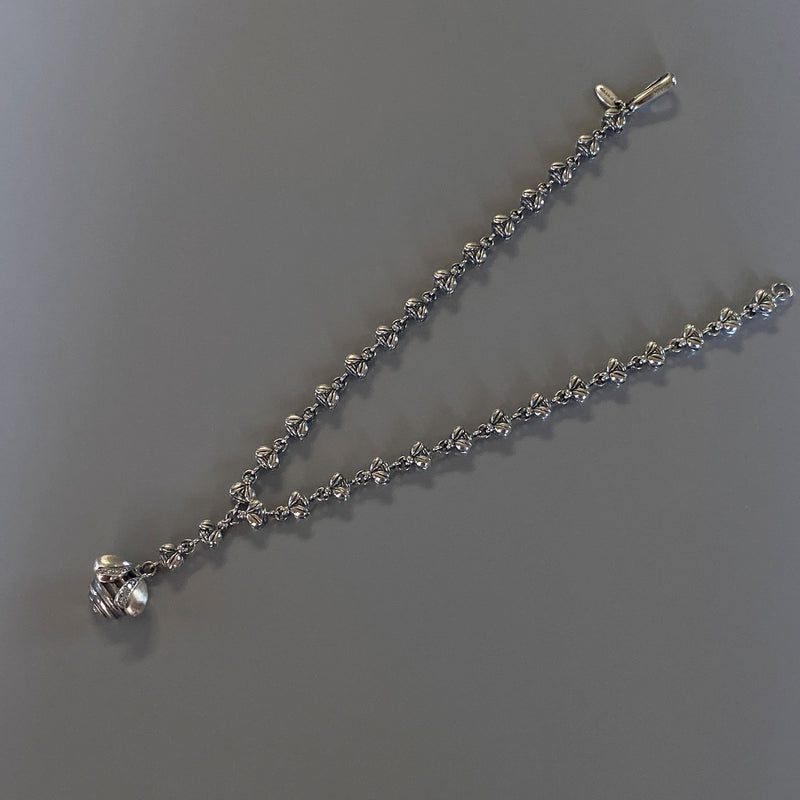 products/silver_y_necklace.jpg