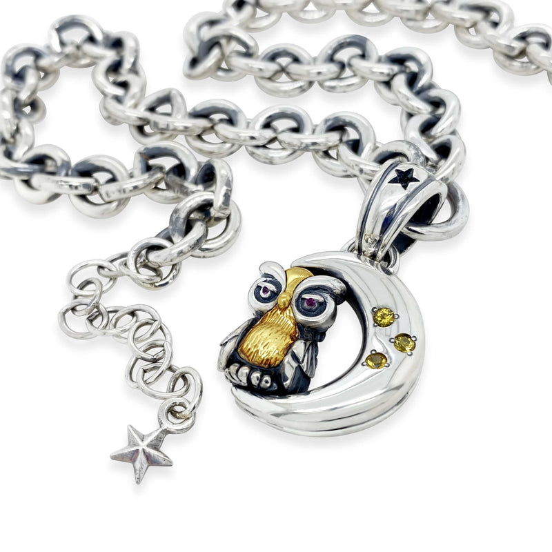 products/sterling_silver_crescent_moon_necklace.jpg